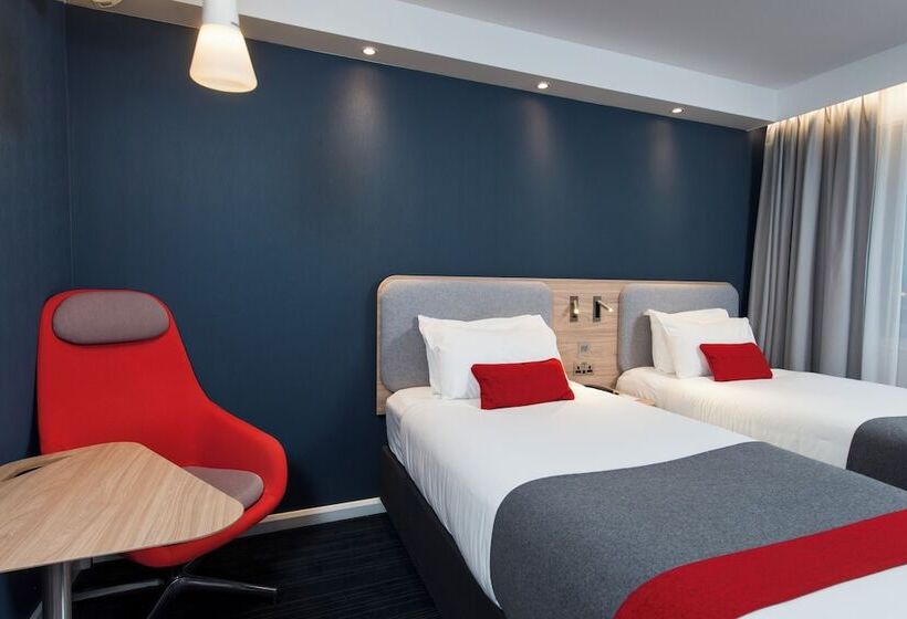 Номер Стандарт, Holiday Inn Express London Hammersmith, An Ihg