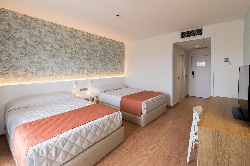 Номер Economy, Ponient Piramide Salou