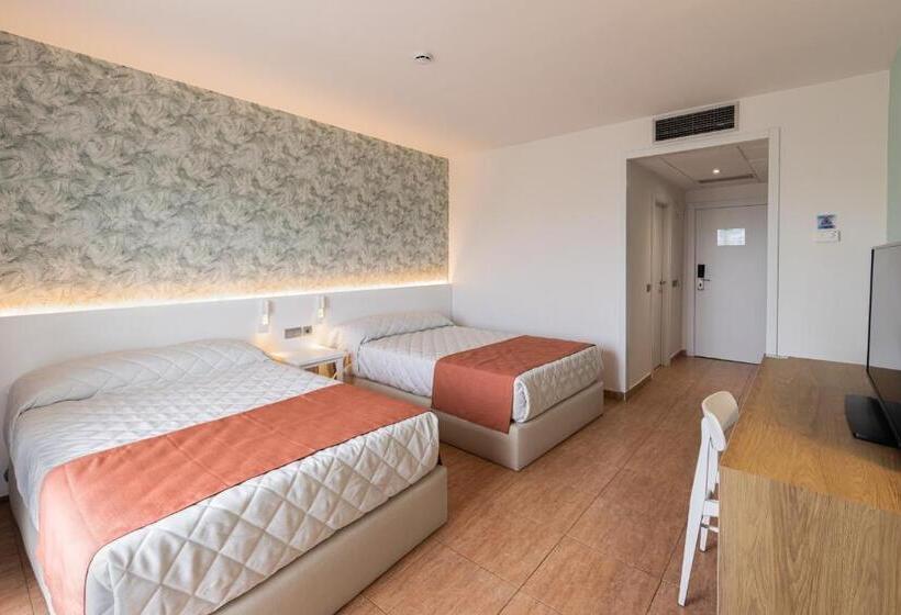 Номер Economy, Ponient Piramide Salou