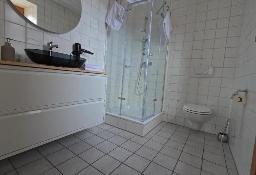 Quarto Estandar, Zum Zacherwirt