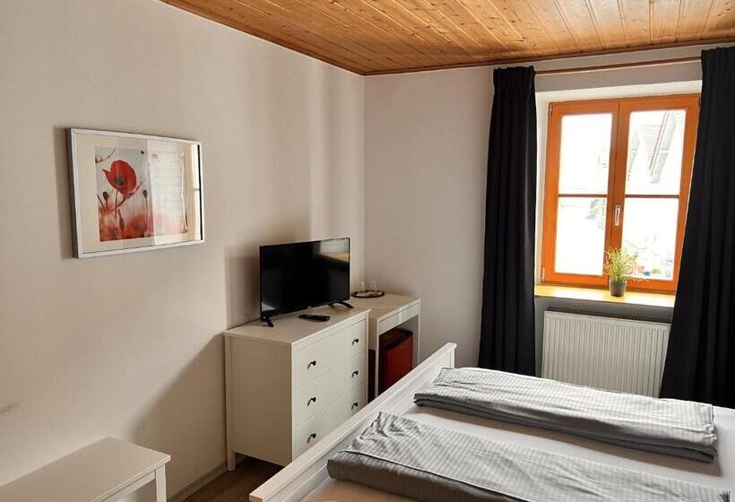 Quarto Estandar, Zum Zacherwirt