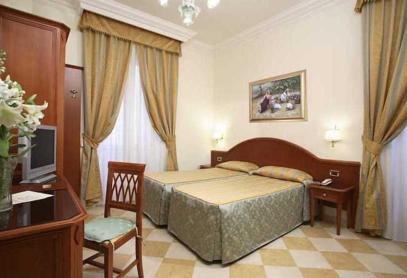 اتاق سوپریور سه تخته, Contilia
