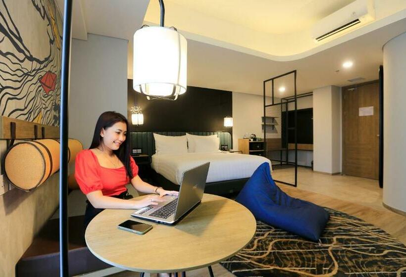 Номер Стандарт, Luminor Hotel Purwokerto By Wh