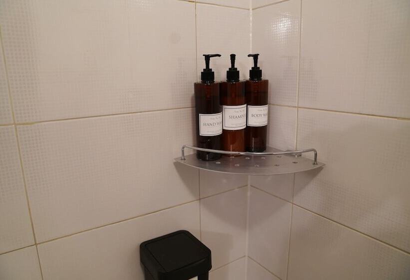 Quarto Estandar, Apollo Guesthouse