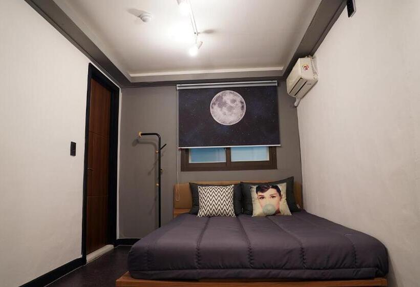 Quarto Estandar, Apollo Guesthouse