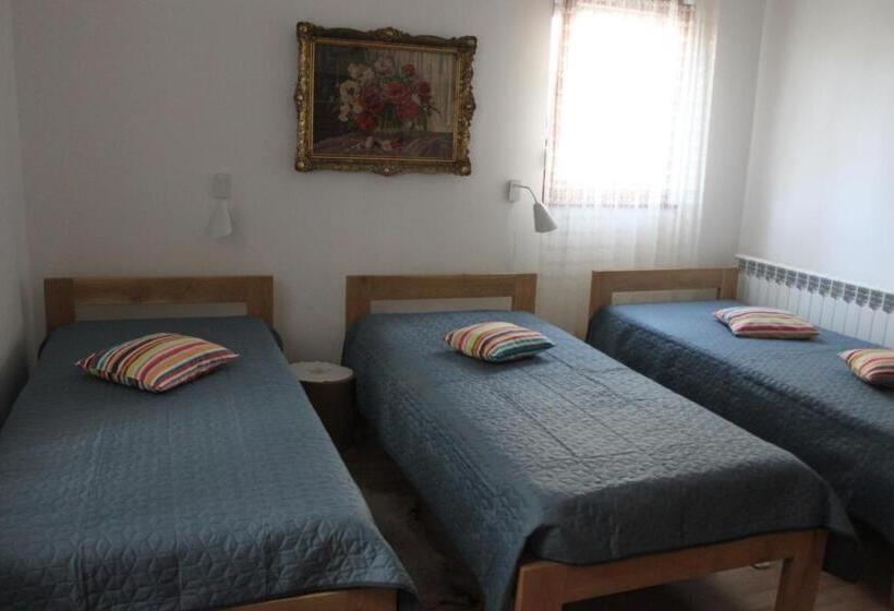 ویلای 2 خوابه, Boulevard Garden House   Free And Save Parking In The Yard