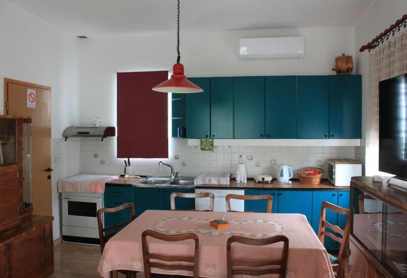 ویلای 2 خوابه, Boulevard Garden House   Free And Save Parking In The Yard