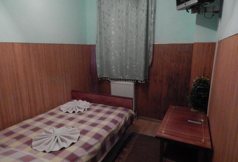 이코노미 룸, садиба достаток