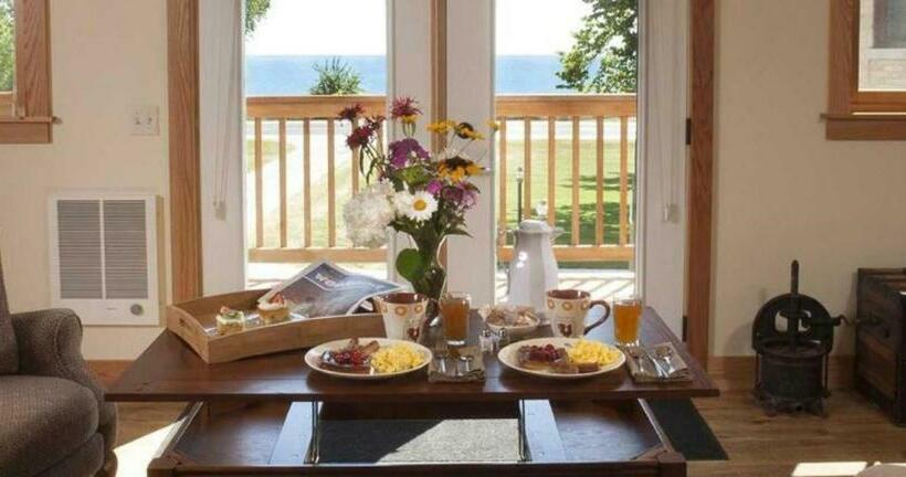 Люкс Повышенной Комфортности, Lake Orchard Farm Retreat