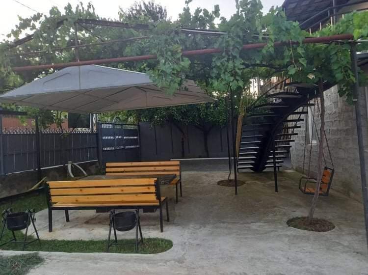اتاق خانوادگی, Guest House Fazisi
