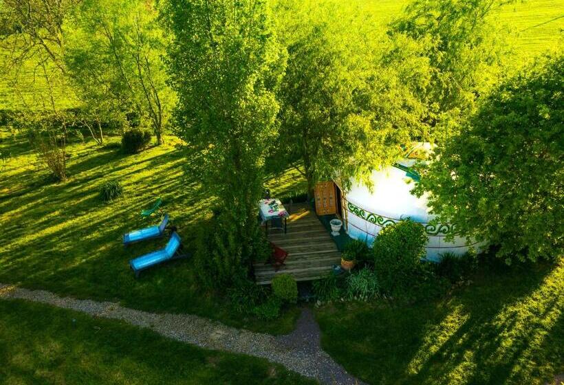 Четырехместный Номер Стандарт, Au Bonheur Nomade