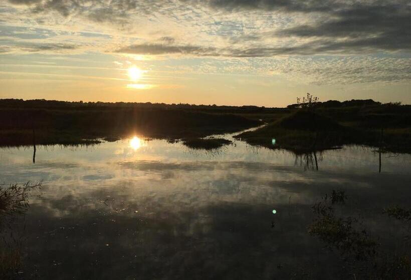 Номер Стандарт Вид на Сад, Domaine De Lesty   Chambre D Hôtes