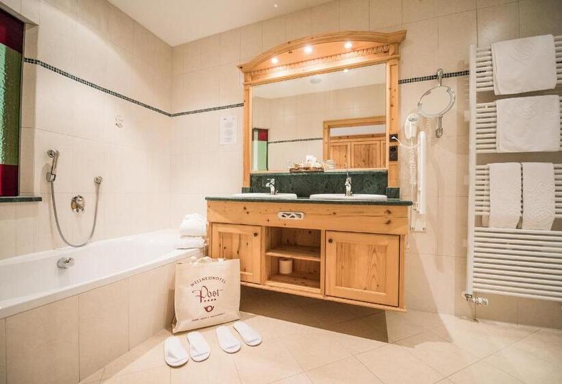 Полулюкс, Wellness Hotel Post