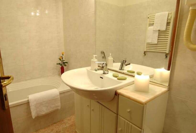 Habitación Estándar Individual, Canal