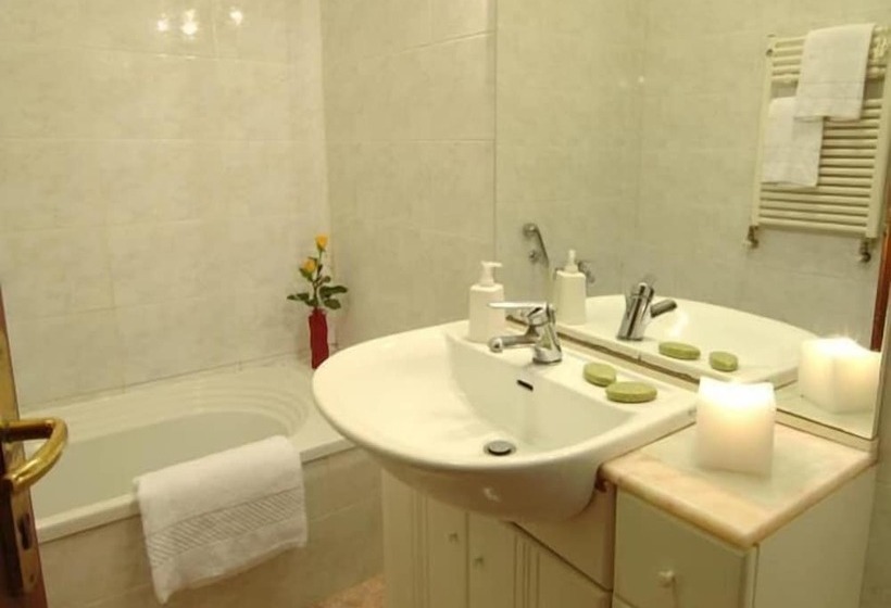 Habitación Estándar con Vistas, Canal