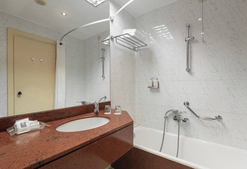 غرفة قياسية, Holiday Inn Thessaloniki, An Ihg