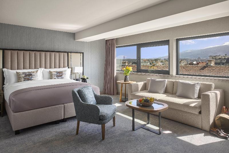 Люкс Кровать Кинг, Intercontinental Sofia, An Ihg
