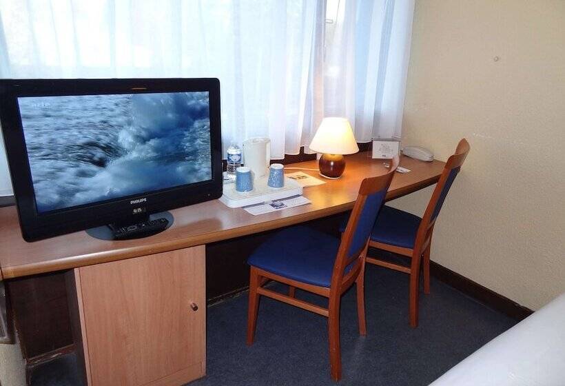 Номер Стандарт Двуспальная Кровать, Kyriad Tarbes Odos