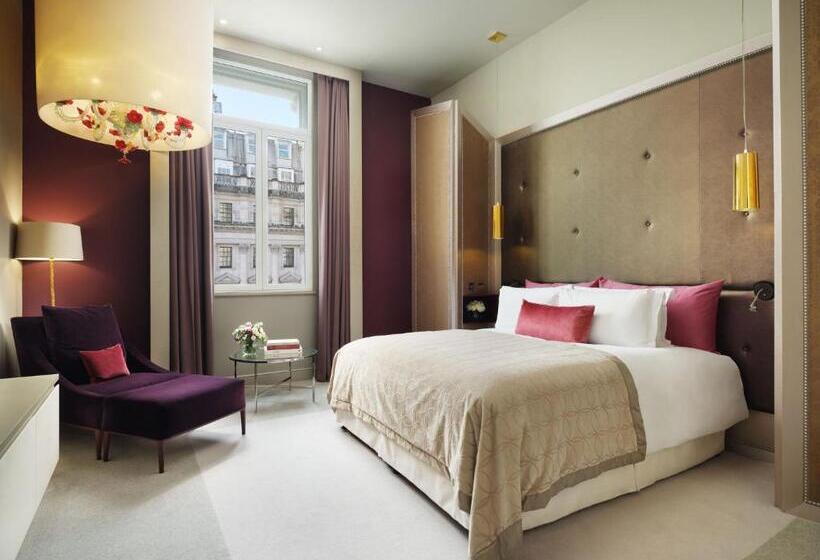 سوئیت با تخت بزرگ, Sofitel London St James