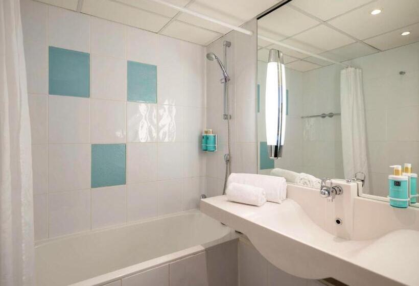 Номер Классика Двуспальная Кровать, Novotel Nantes Centre Gare