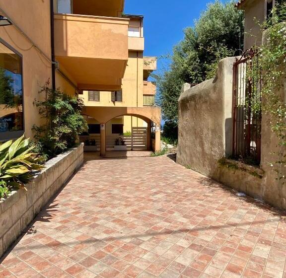 オーシャンビューデラックスルーム, Arcobaleno Tropea Centro