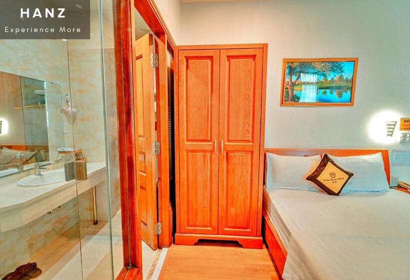 Superior Room, Hanz 839 Son Mi