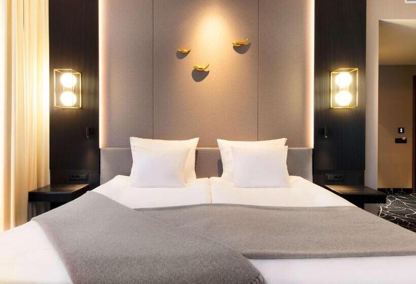 اتاق سوپریور با بالکن, Movenpick Hotel Tallinn