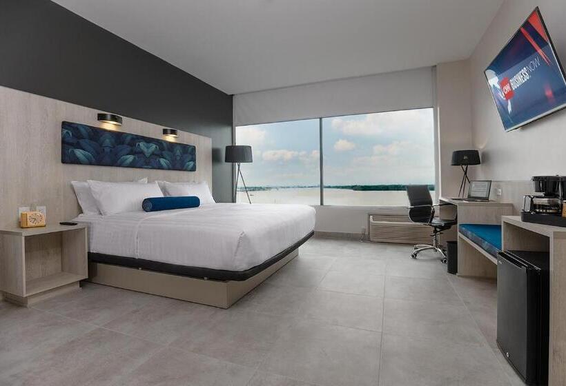 스탠다드 룸 킹사이즈 침대, River Garden Hotel & Suites