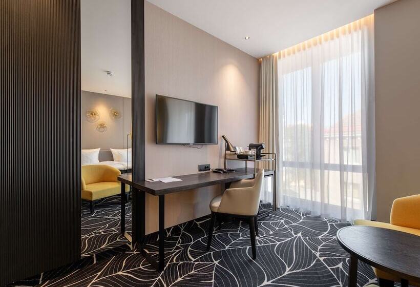 اتاق سوپریور با بالکن, Movenpick Hotel Tallinn