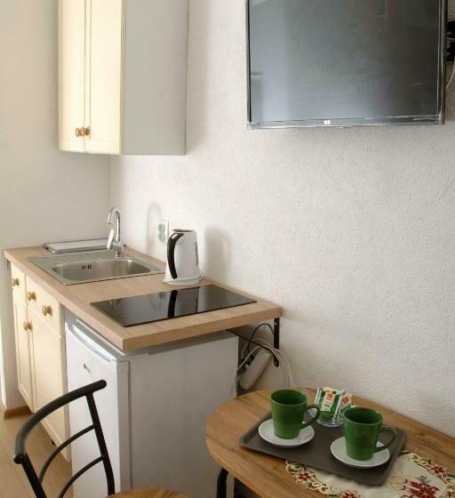 استودیوی استاندارد, Apartments Seyda