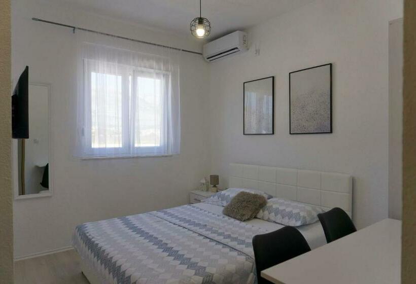 اتاق استاندارد, Apartmani Ogi 1
