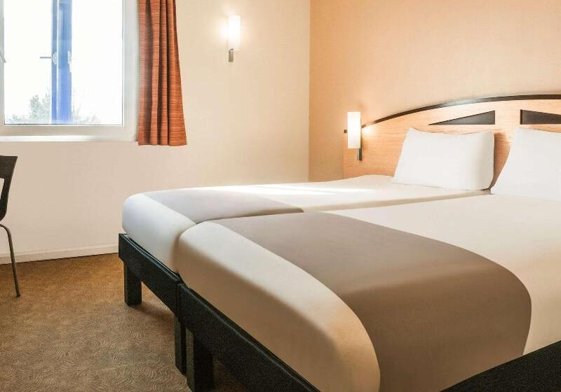 Номер Стандарт, Ibis Rotherham East –
