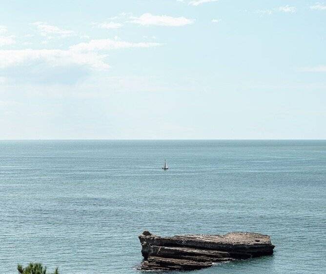 Номер Superior Вид на Море, Regina Experimental Biarritz