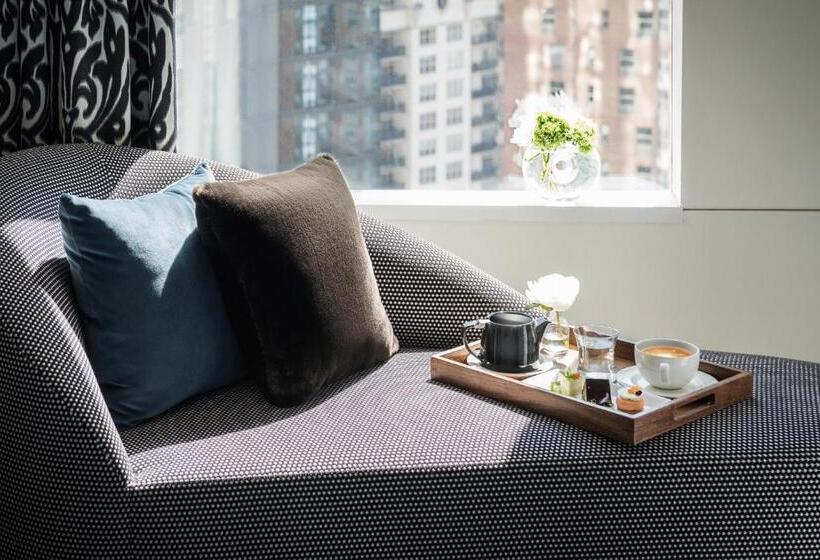 חדר דחוקס עם מיטת קינג, Sofitel Chicago Magnificent Mile