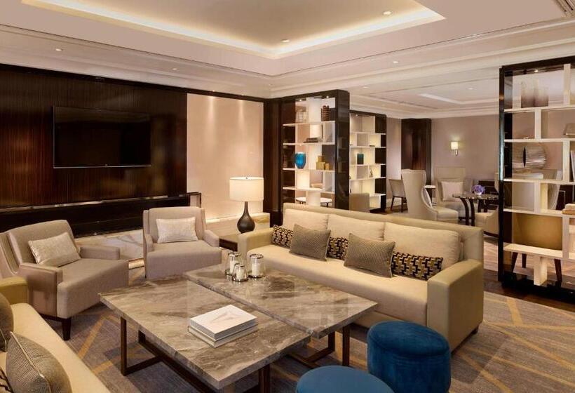 俱乐部套间, The Ritzcarlton, Budapest