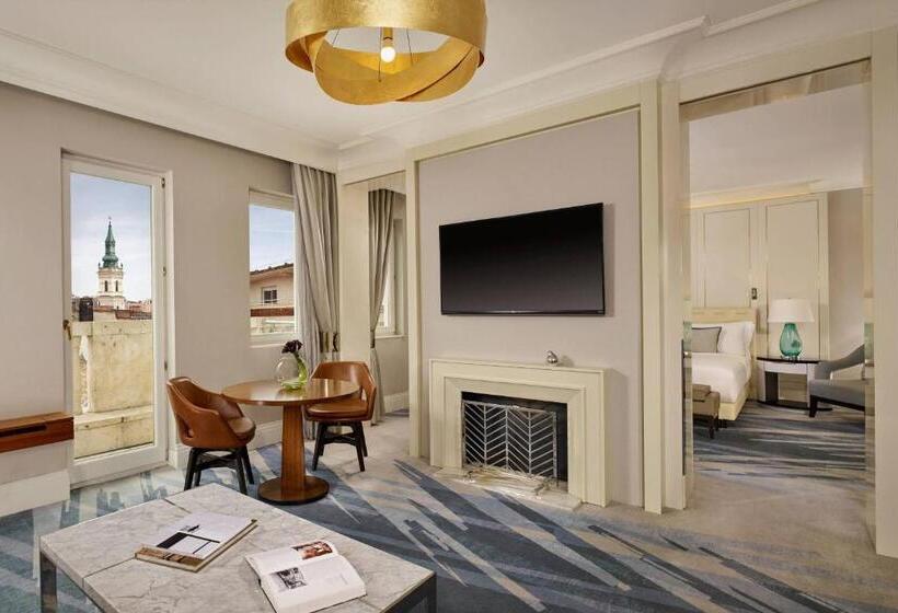 带双人大床的行政管理套房, The Ritzcarlton, Budapest