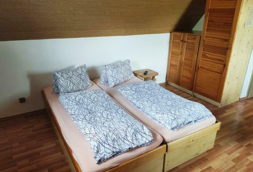 غرفة قياسية, Penzion Leštiny