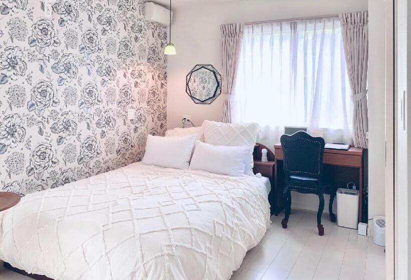 Номер Стандарт, Sparky’s House