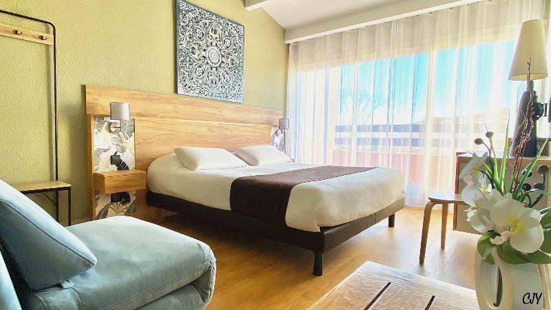 이그제큐티브 스위트, Stanford Suites