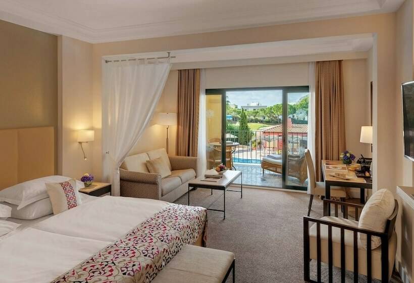 Номер Superior Вид на Бассейн, Steigenberger Hotel And Resort Camp De Mar