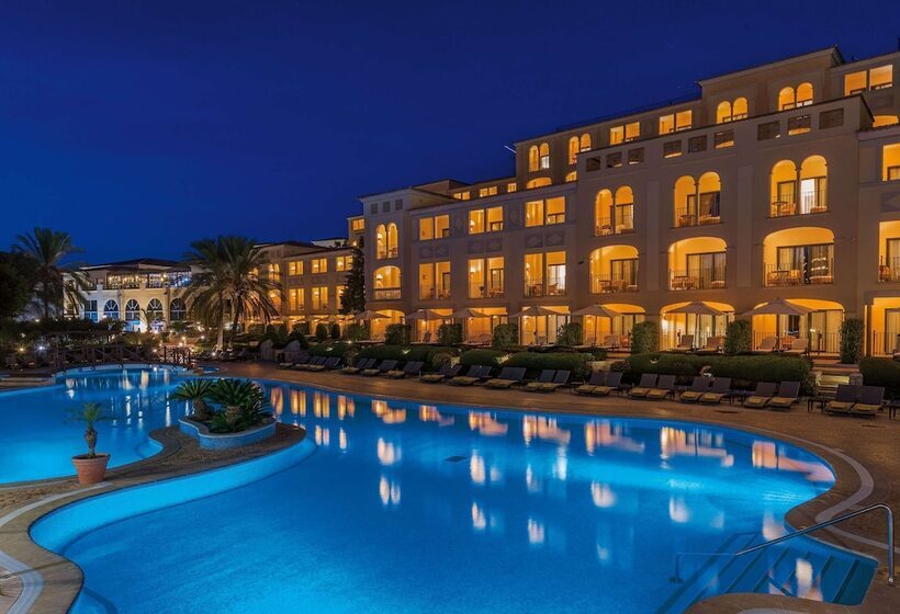 Номер Superior Вид на Бассейн, Steigenberger Hotel And Resort Camp De Mar