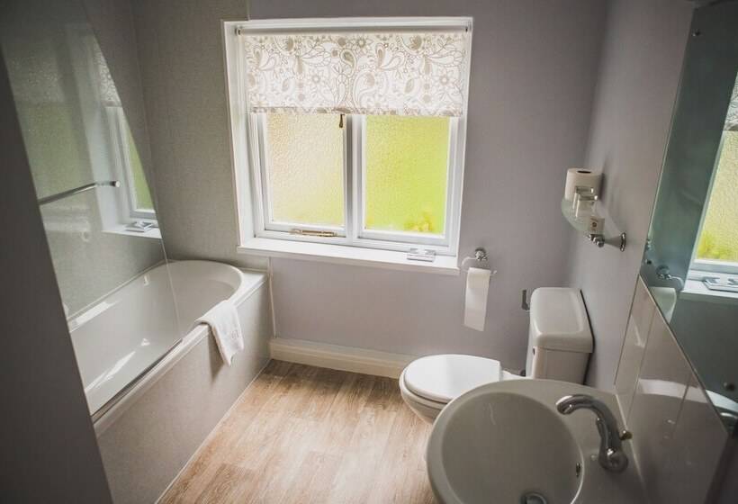 Номер Стандарт, Burton Lodge Guest House & Spa