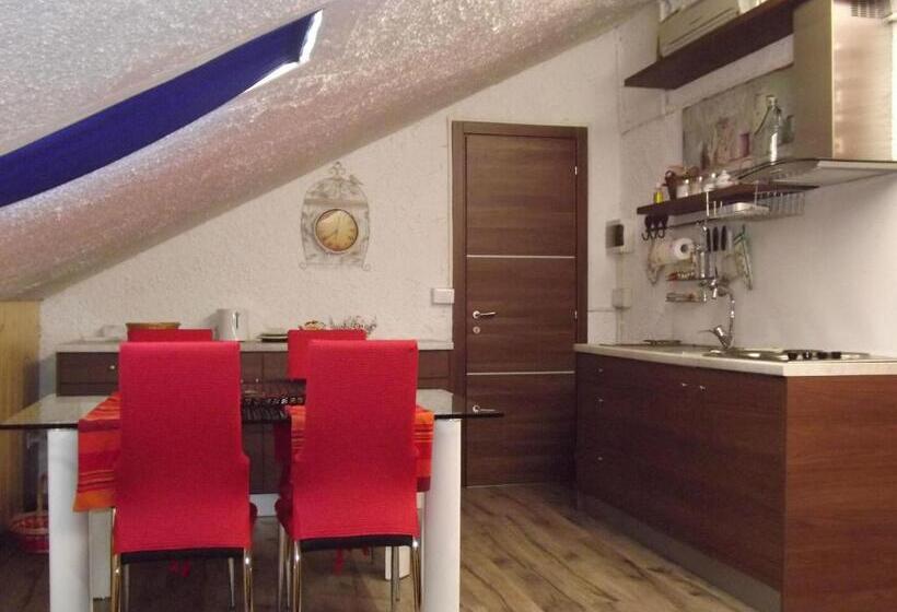 Студия Стандарт, Tenuta I Lecci