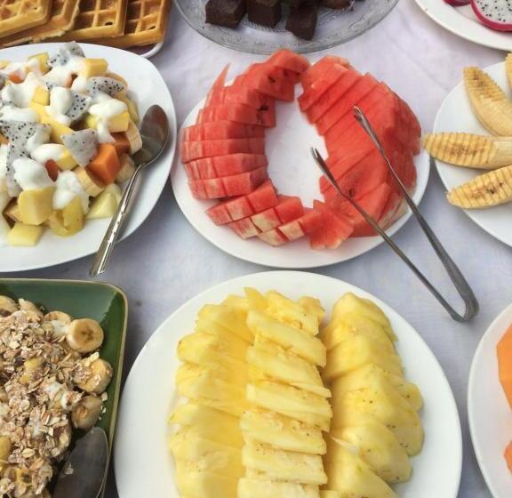 Трехместный Номер Стандарт Вид на Сад, Lattanavongsa Guesthouse And Bungalows