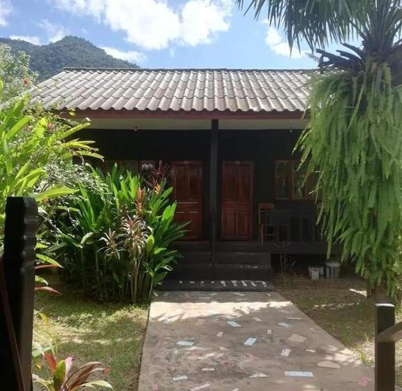 Трехместный Номер Стандарт Вид на Сад, Lattanavongsa Guesthouse And Bungalows