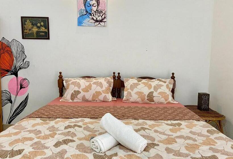 اتاق استاندارد با بالکن, Mango Villa