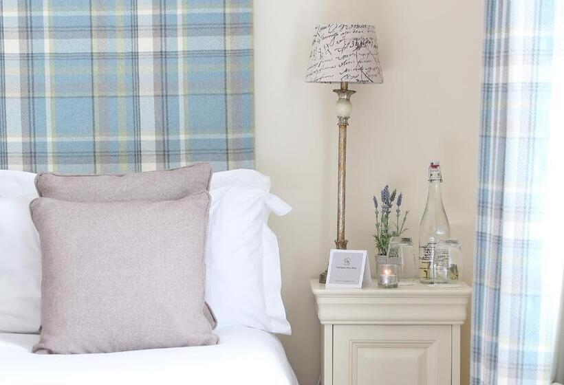 Quarto Estandar, Conyngham Arms Hotel