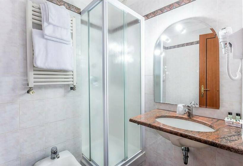 Номер Economy, Raeli Hotel Luce