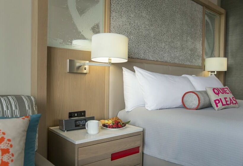 Quarto Club, Universal S Hard Rock Hotel®
