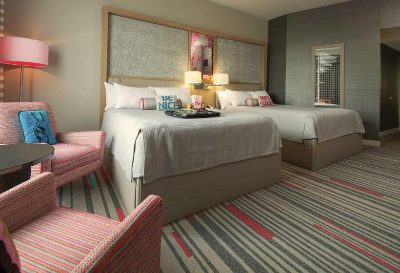 Номер Deluxe, Universal S Hard Rock Hotel®